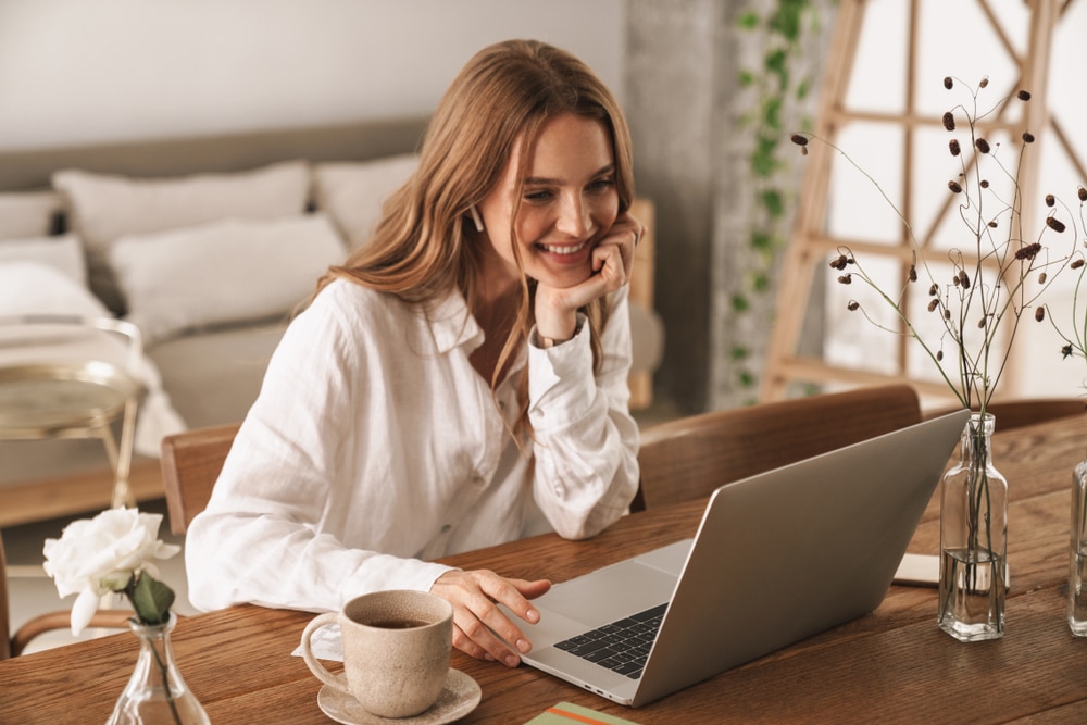 Five Tips to Launch Your Marketing Career 1 5 tips for finding a marketing job out of college